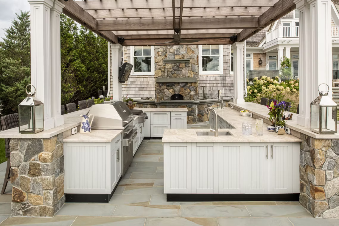 Outdoor Kitchen 14